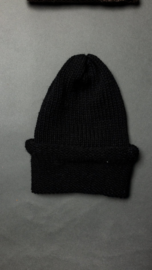 BLACK.BEANIE